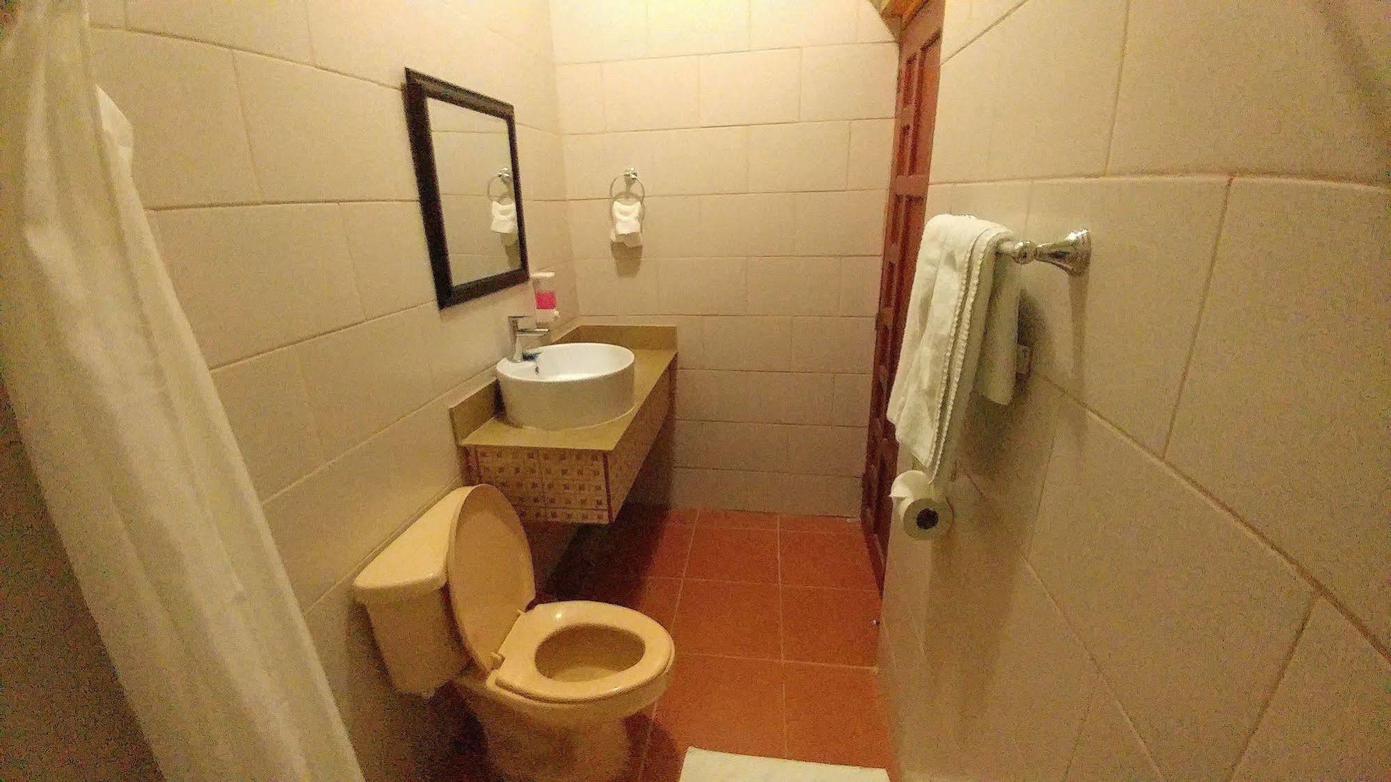 Hotel El Internacional Granada Zewnętrze zdjęcie